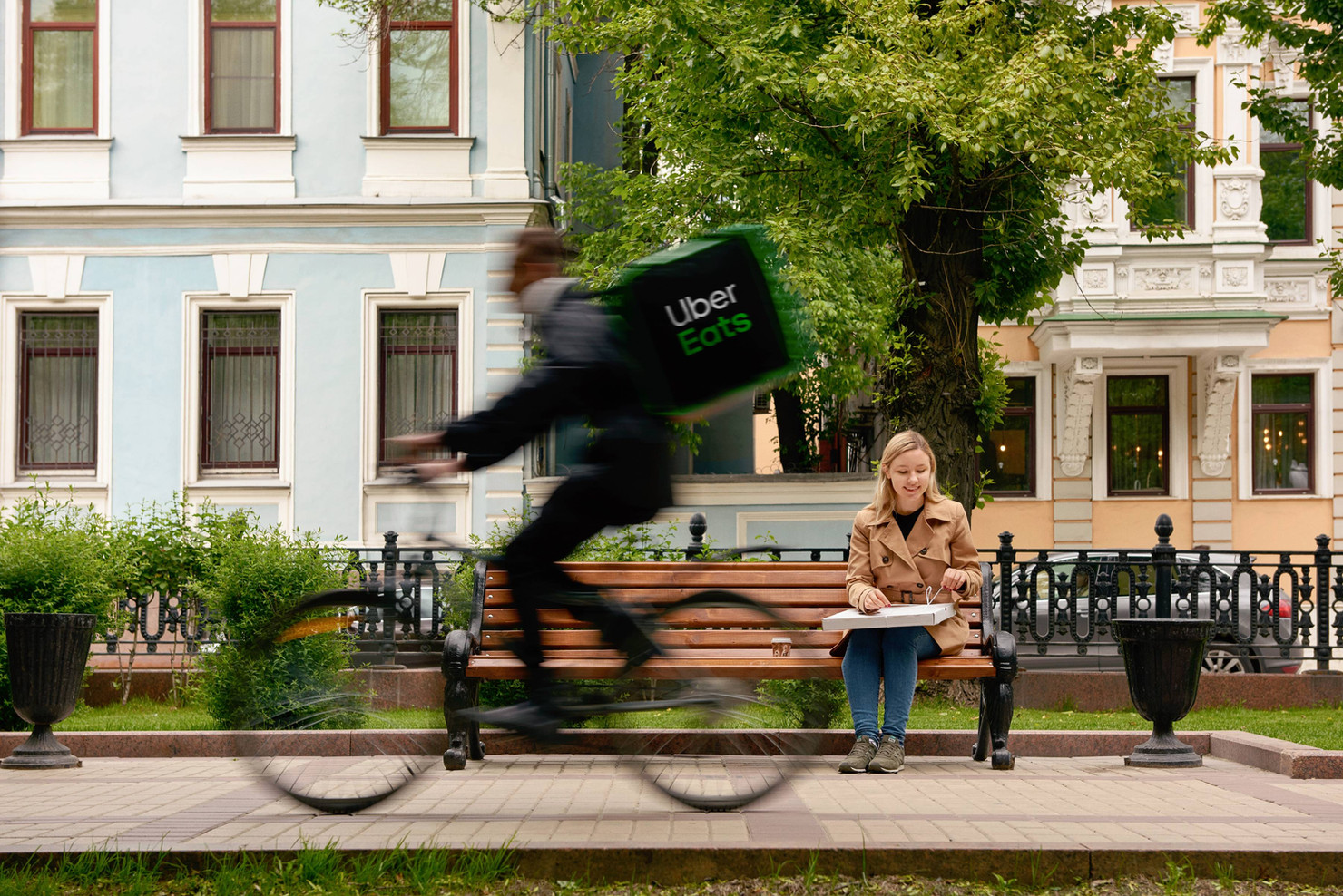 Uber Eats delivery person